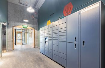 Amazon package hub